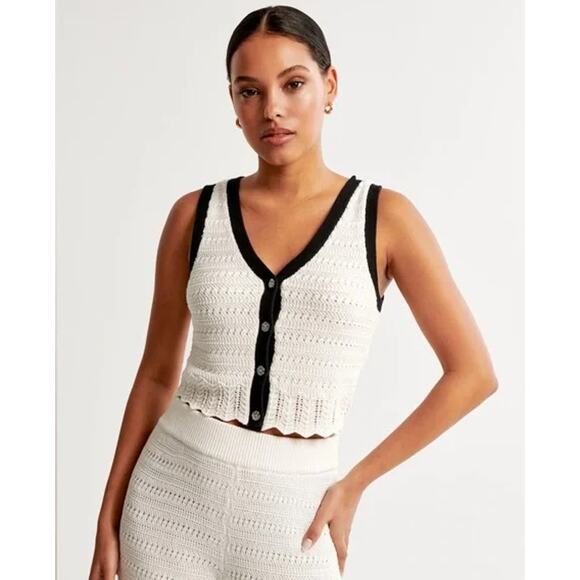 Abercrombie & Fitch Crochet Style Knit Vest Contrast Trim Sleeveless Tank Top - Picture 13 of 13